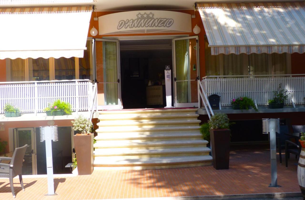 Hotel D'Annunzio Cattolica Exteriér fotografie